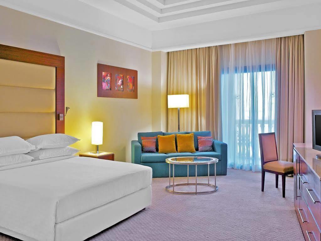 Helnan Dream Hotel And Conference Center 6th of October City Eksteriør billede Deluxe room