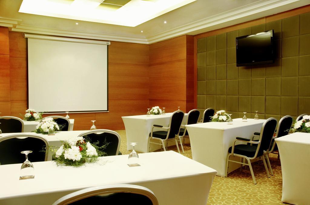 Helnan Dream Hotel And Conference Center 6th of October City Eksteriør billede Meeting room